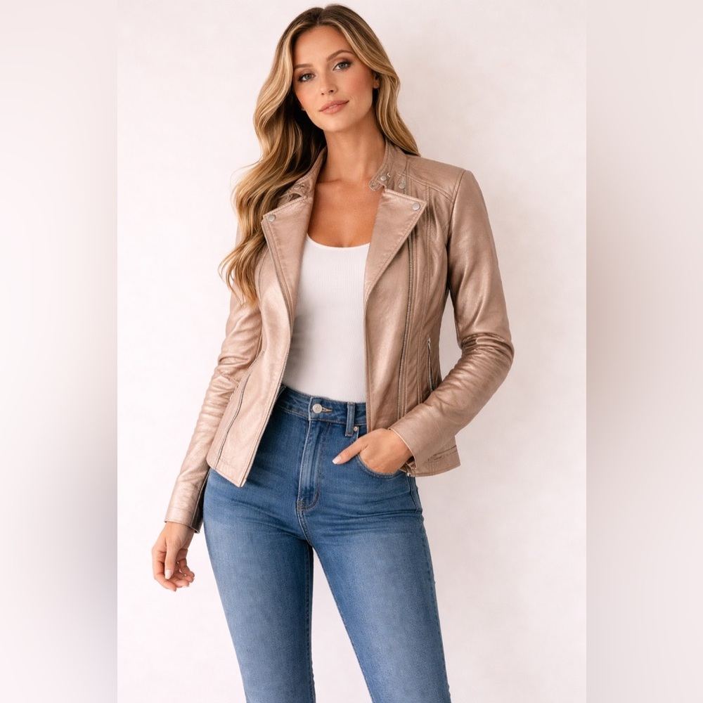 ✨ NEW with Tags – BACCINI Rose Gold Faux Leather Jacket ✨